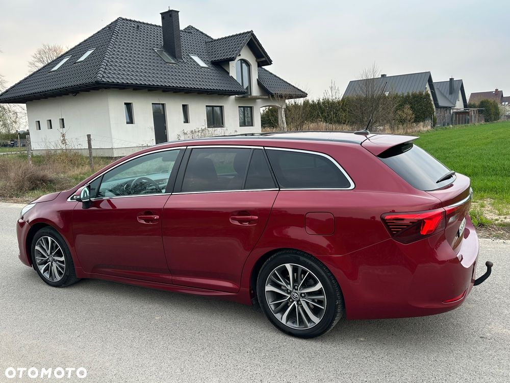 Toyota Avensis 2.0 Selection MS - 6