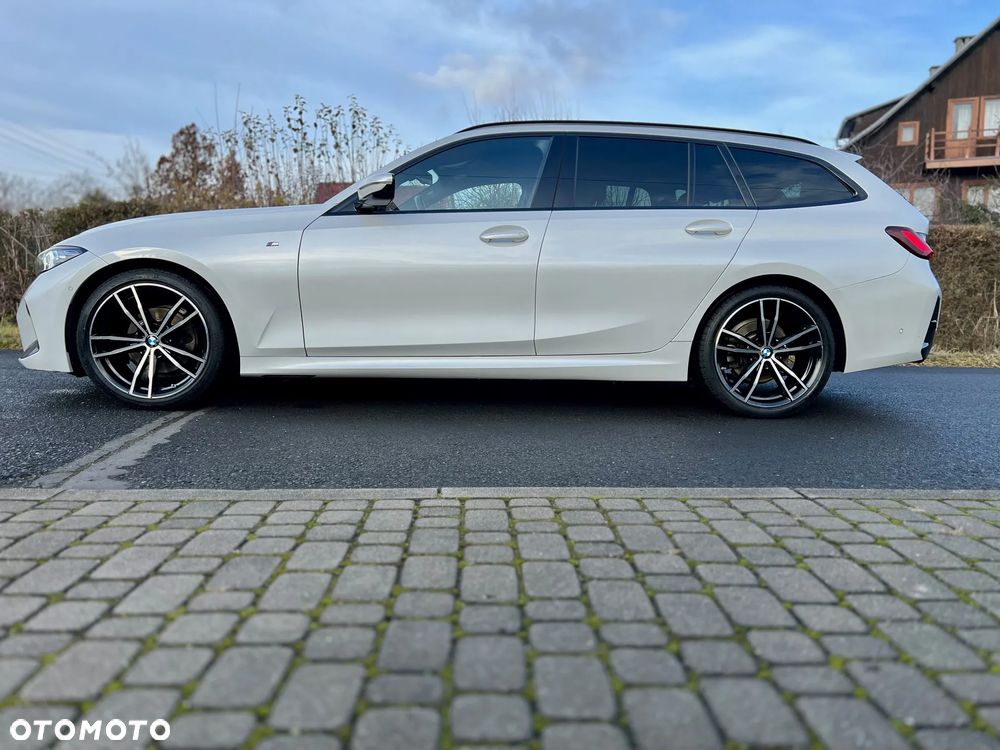 BMW Seria 3 320d xDrive M Sport Sport - 4