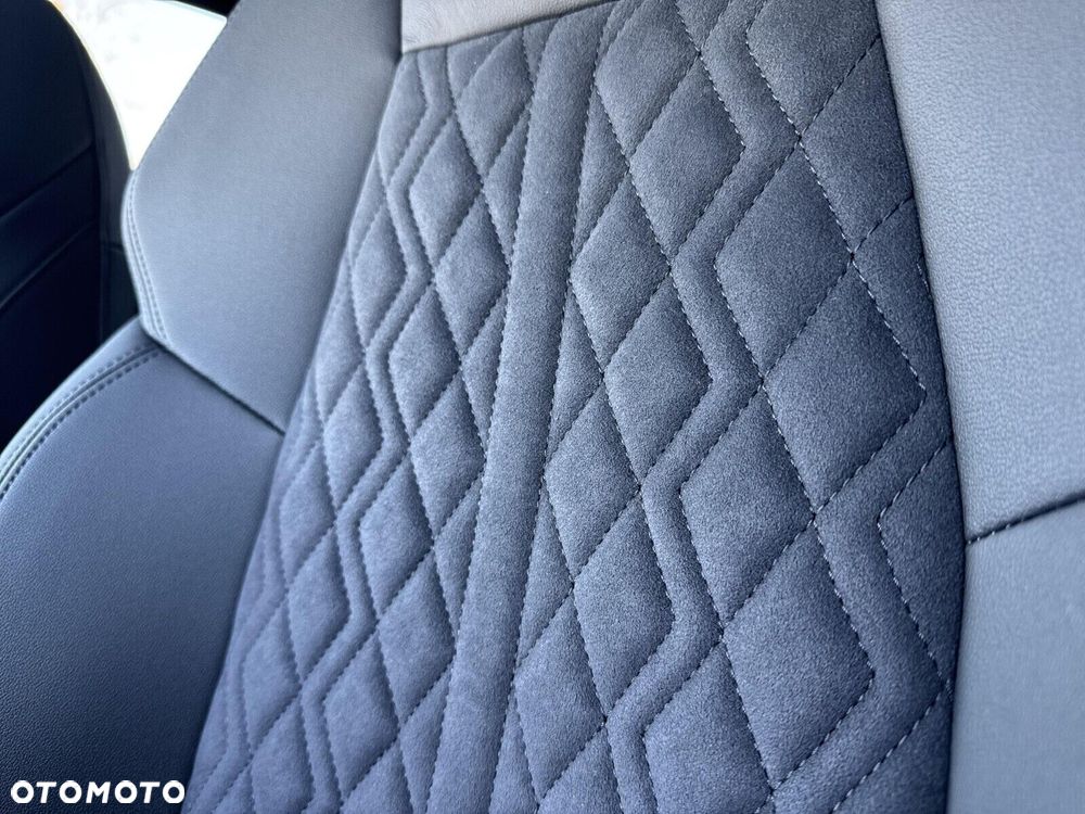 Audi RS3 Limousine - 16