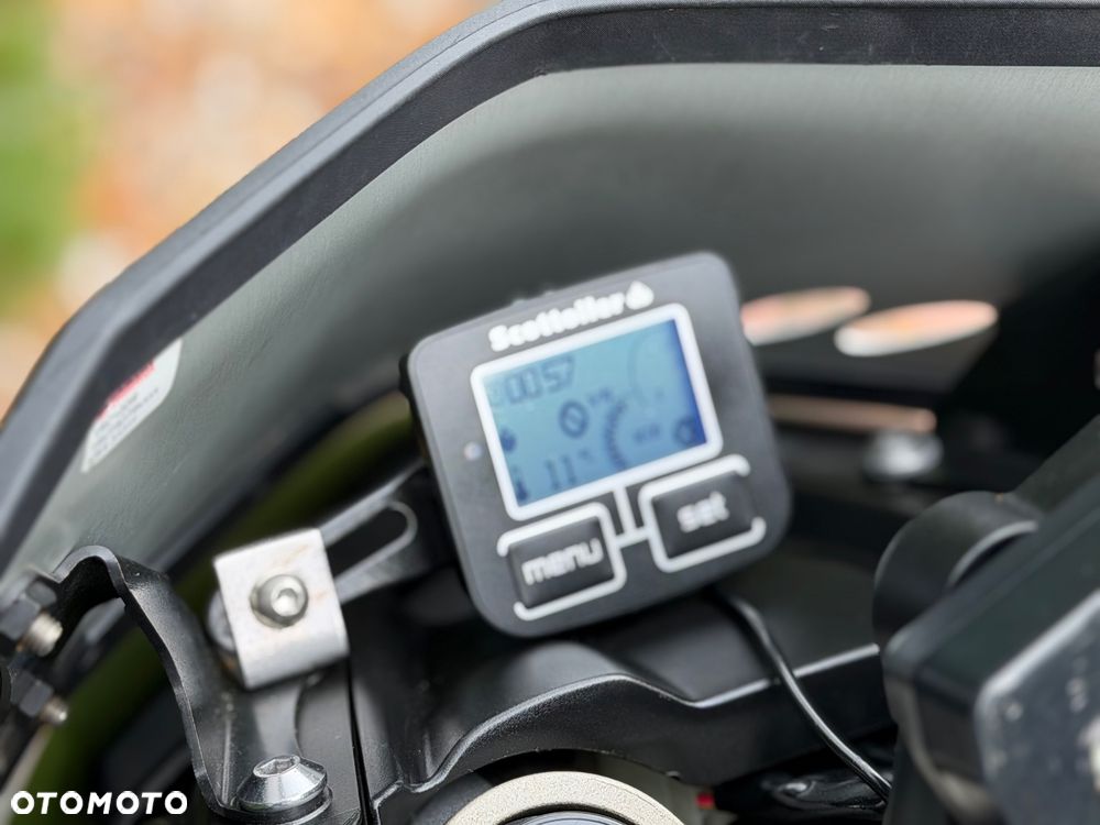 Yamaha MT - 27