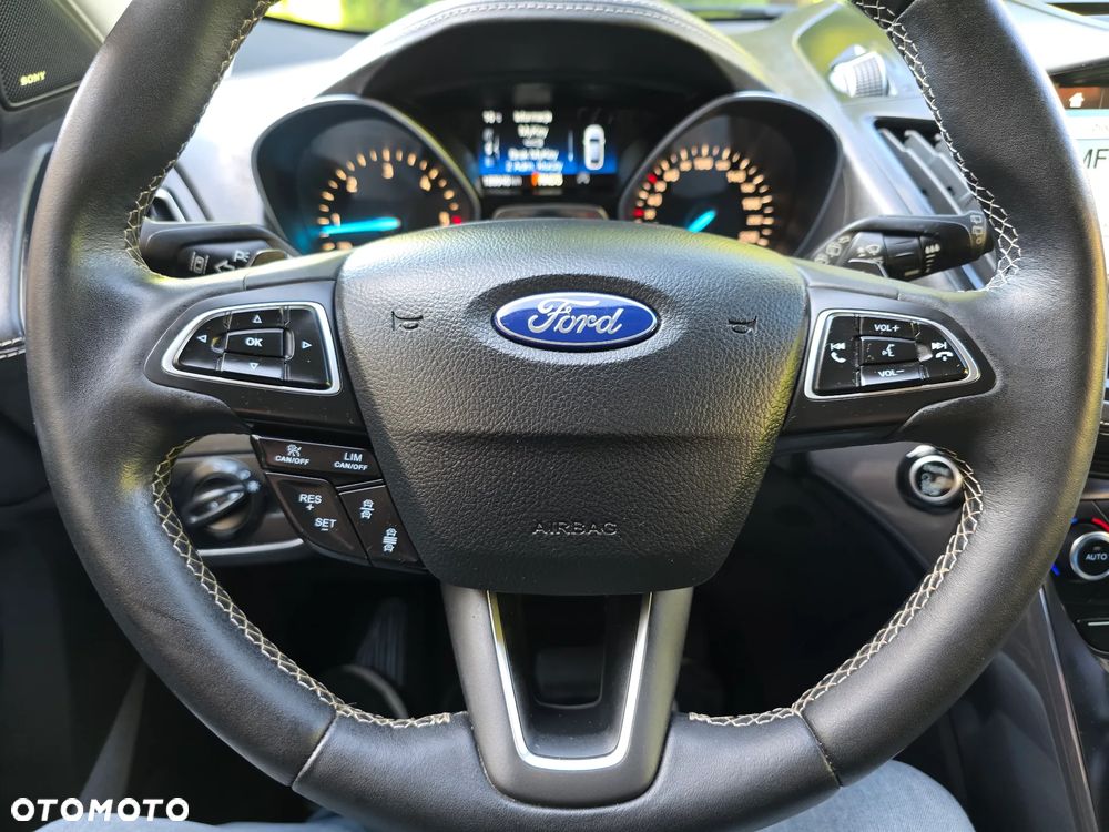 Ford Kuga 2.0 TDCi 4x4 Vignale - 17