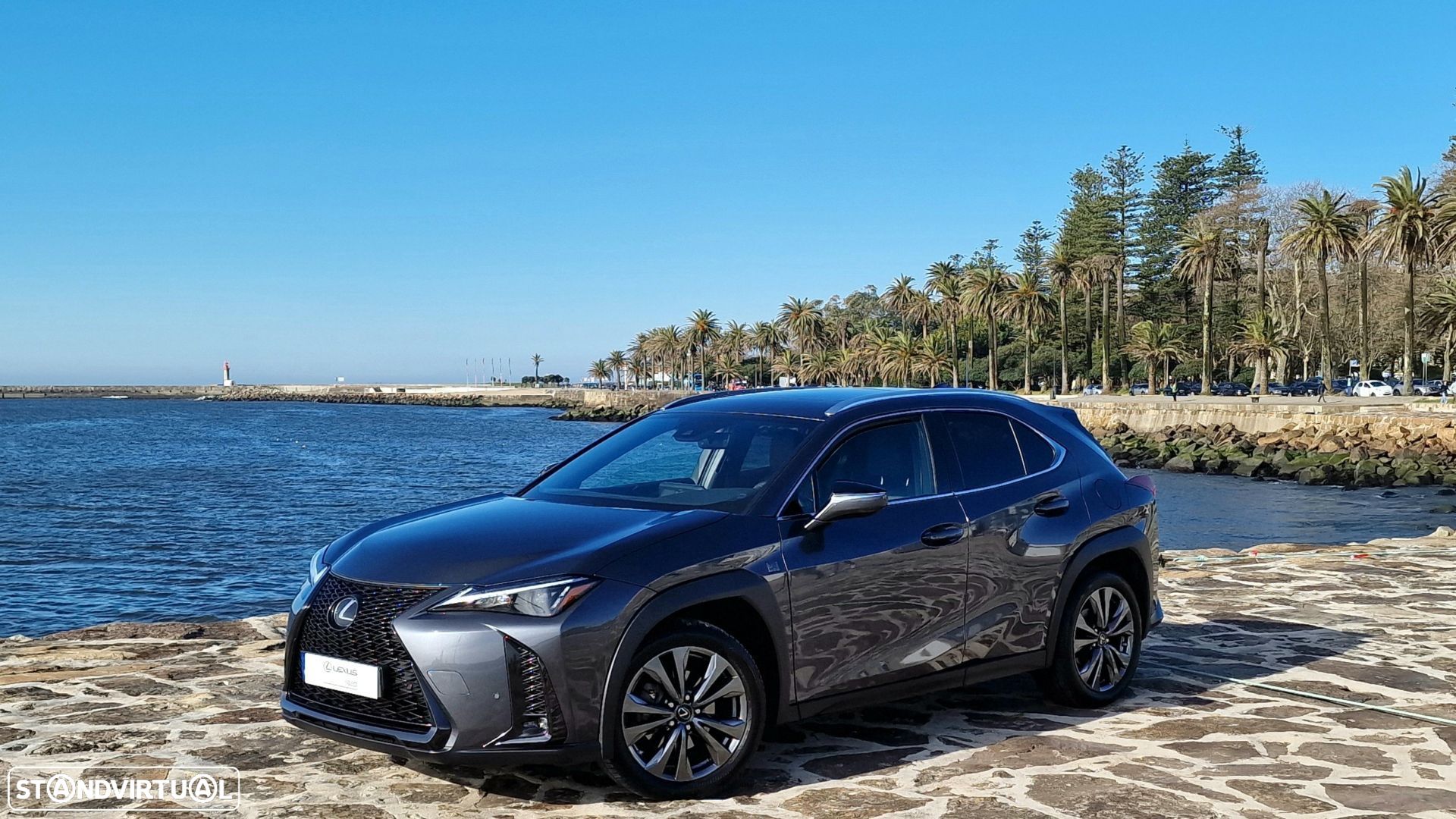 Lexus UX 250h Sport (Ecrã 12.3) - 1