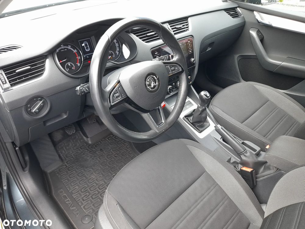 Skoda Octavia 1.5 TSI ACT Ambition - 11