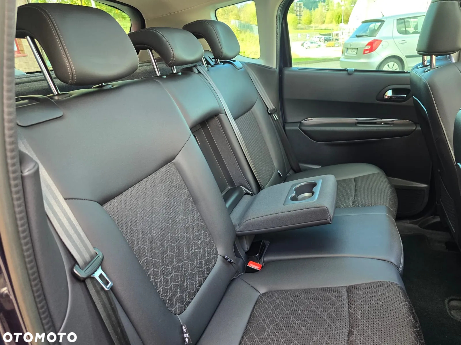 Peugeot 3008 1.6 THP Allure - 31