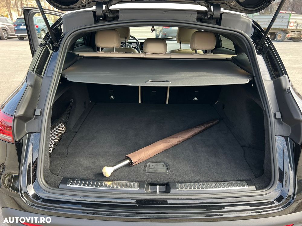Mercedes-Benz EQC 400 4MATIC - 8