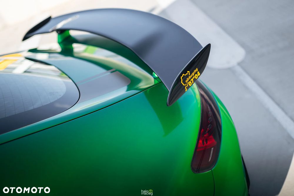 Mercedes-Benz AMG GT R - 19