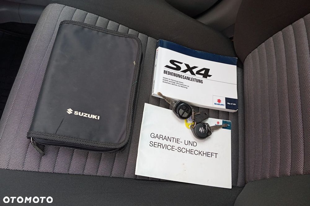 Suzuki SX4 1.6 Comfort 4WD - 36