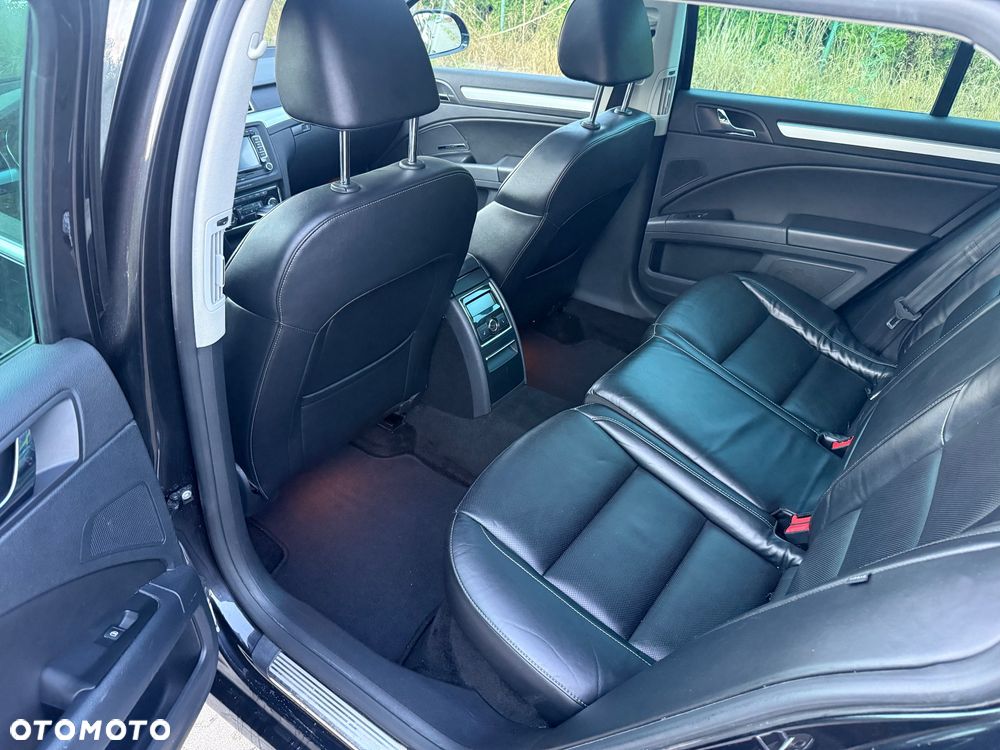 Skoda Superb 2.0 TDI DSG Exclusive - 14