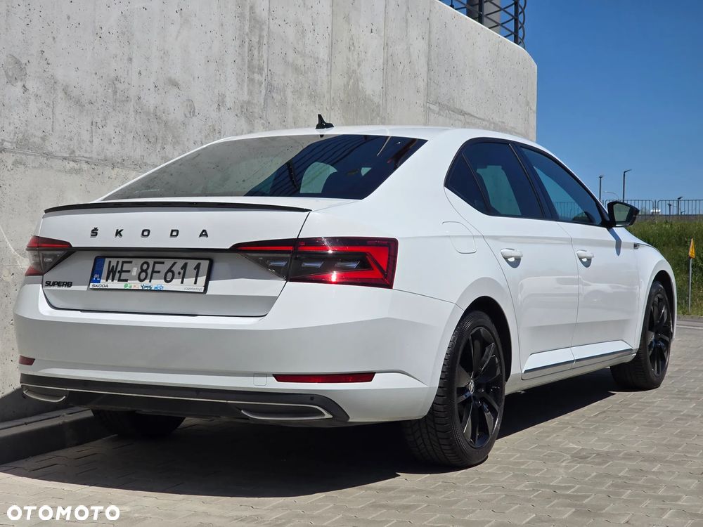 Skoda Superb 2.0 TDI SCR Sportline DSG - 12