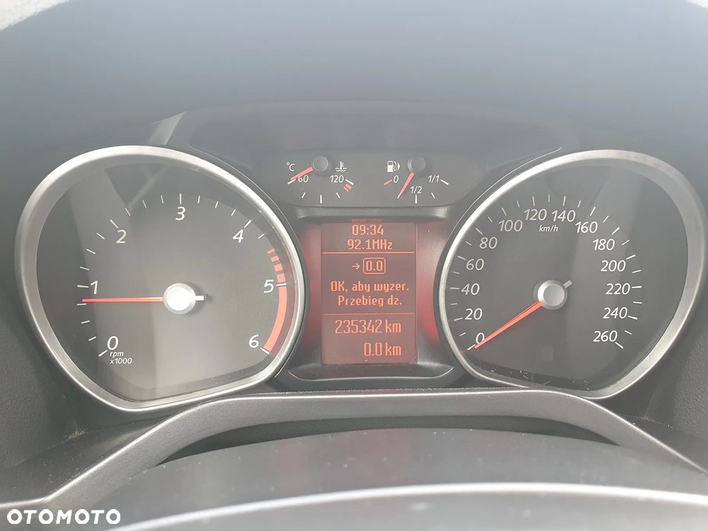 Ford S-Max - 18