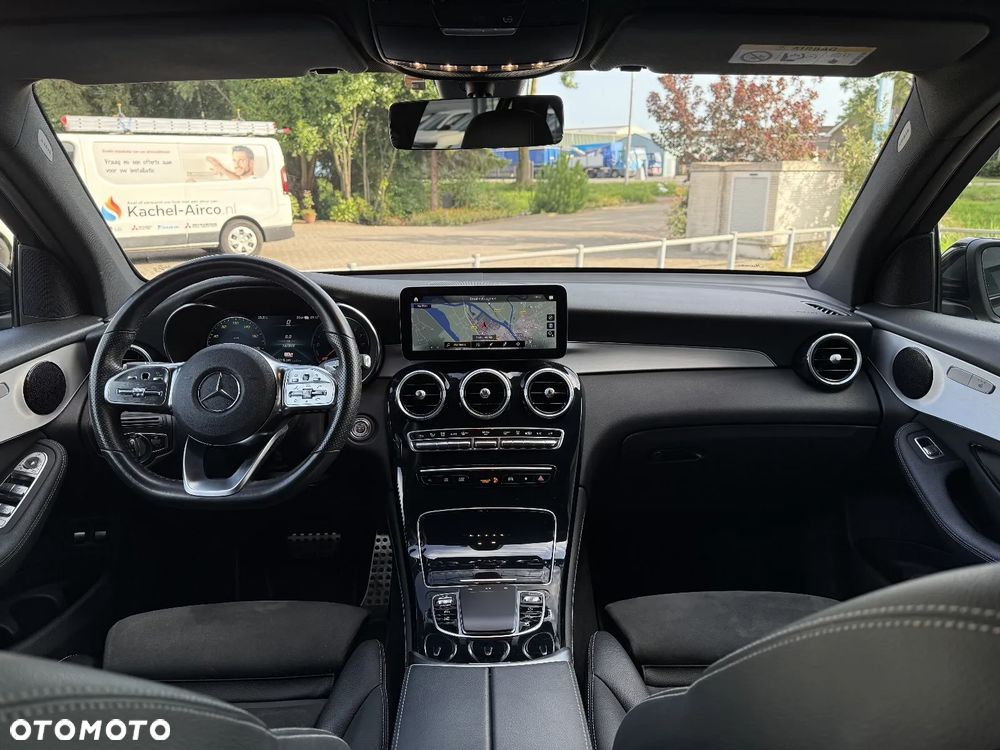 Mercedes-Benz GLC 300 e 4-Matic - 13