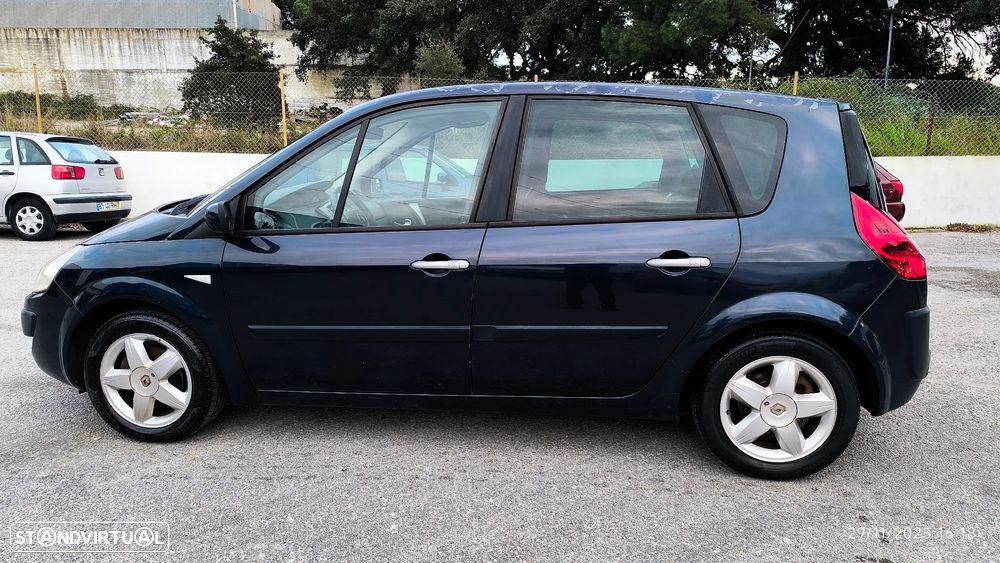 Renault Scénic 1.5 dCi Dynamique S - 11