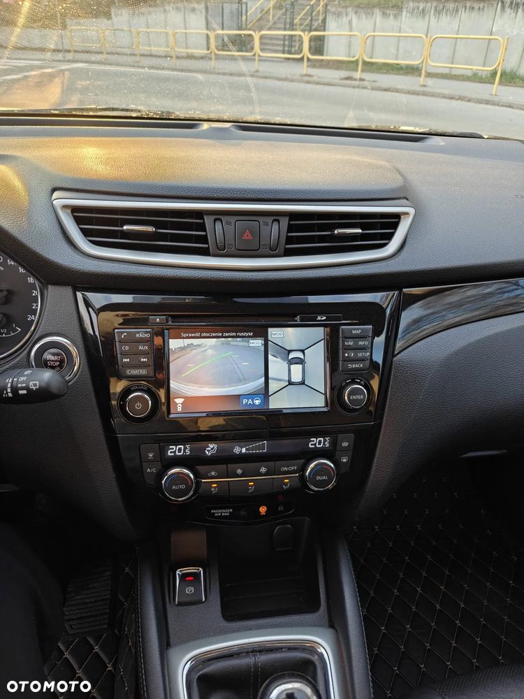 Nissan Qashqai 1.6 dCi DPF tekna - 13