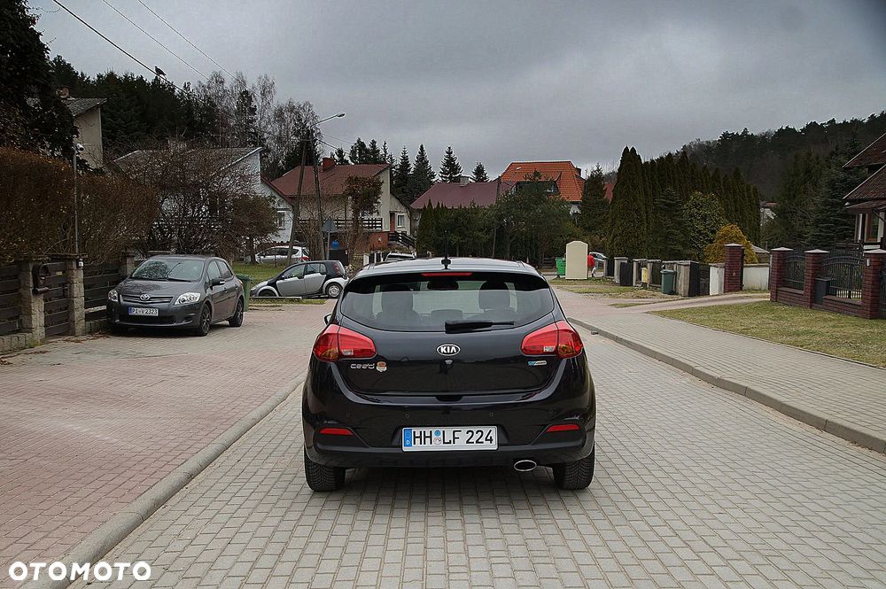 Kia Ceed 1.4 CVVT ISG Dream Team Edition - 6