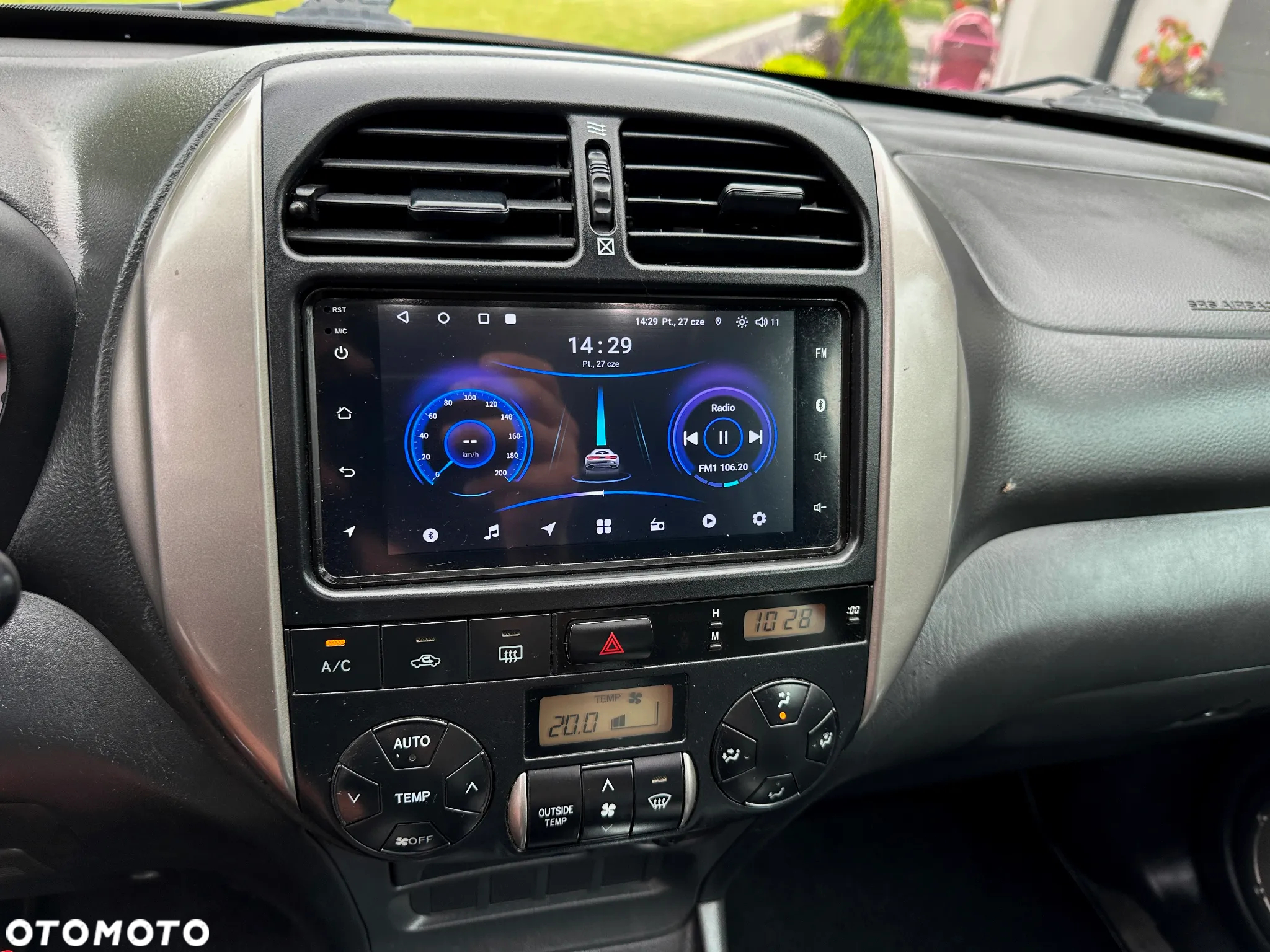 Toyota RAV4 D-4D 4x4 Sol - 14