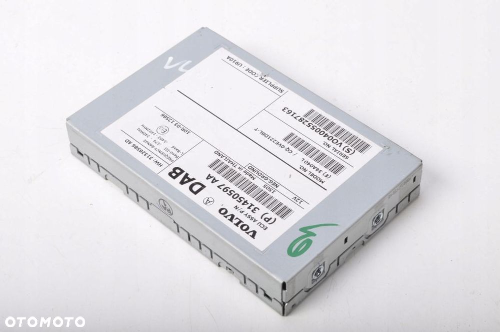 VOLVO V40 II WZMACNIACZ RADIA 31450597 - 1