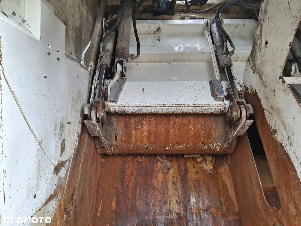 Iveco Stralis 360 Śmieciarka FAUN Dwukomorowa Dwie Komory Euro 5 Segregacja - 9