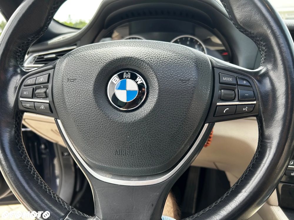 BMW Seria 7 - 16