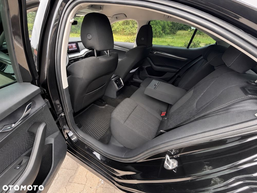 Skoda Octavia 1.5 TSI ACT Sportline - 14