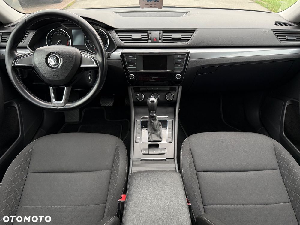 Skoda Superb 2.0 TDI DSG Active - 7