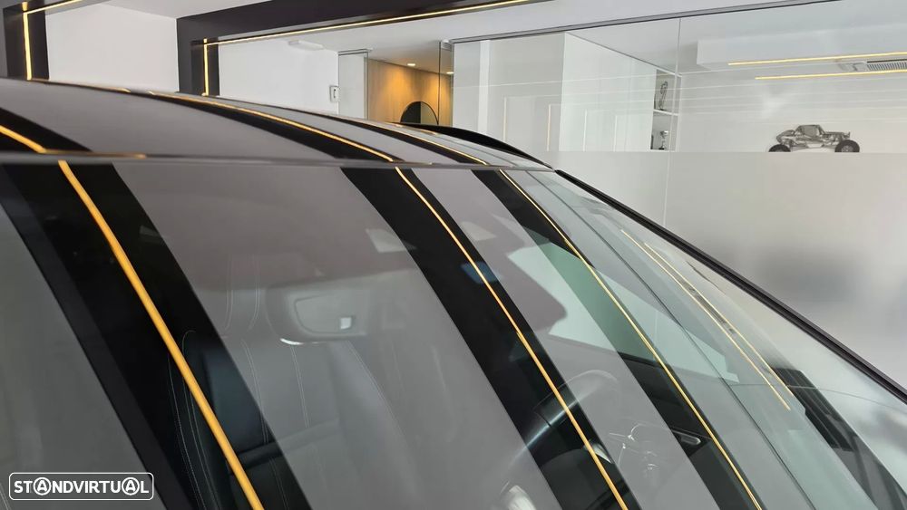 Land Rover Range Rover Velar 2.0 D R-Dynamic S - 30