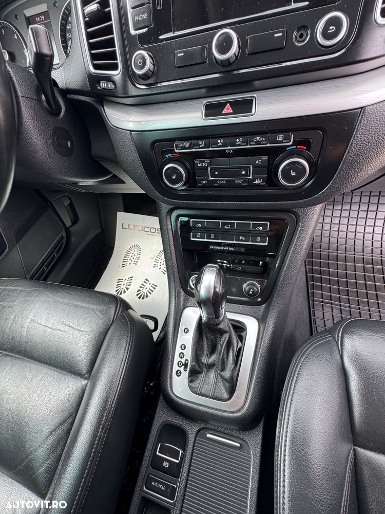 Volkswagen Sharan 2.0 TDI DSG BlueMotion Technology Highline - 17