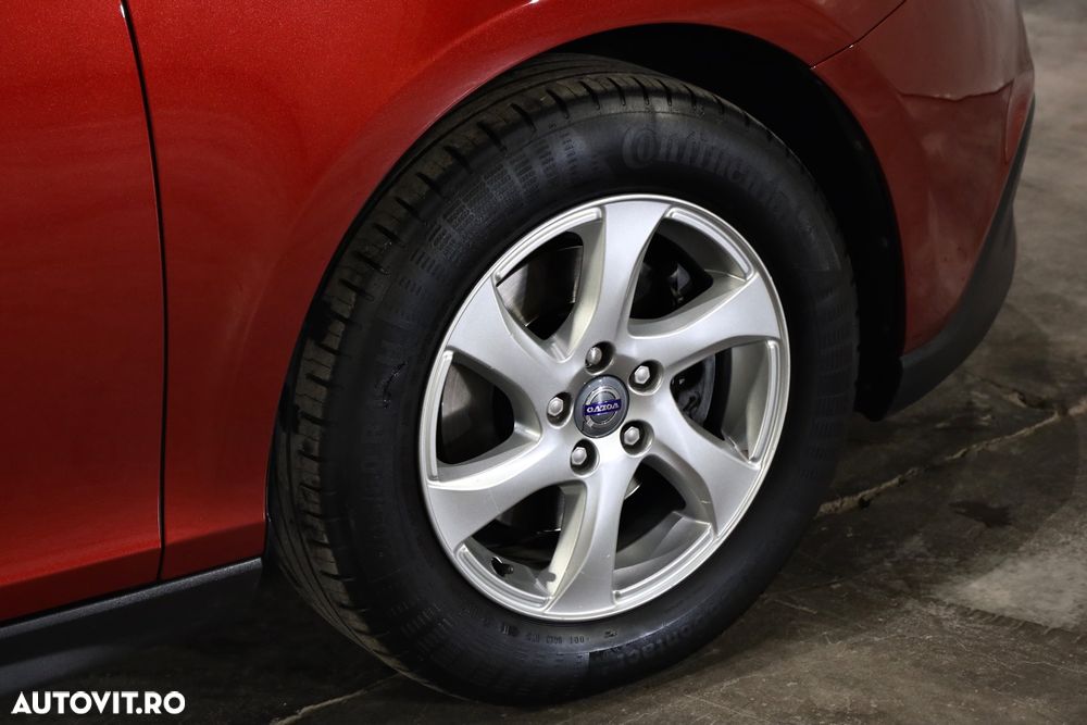 Volvo V40 Cross Country D2 - 32