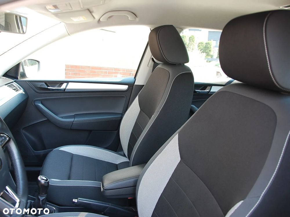 Skoda RAPID 1.0 TSI Ambition - 10