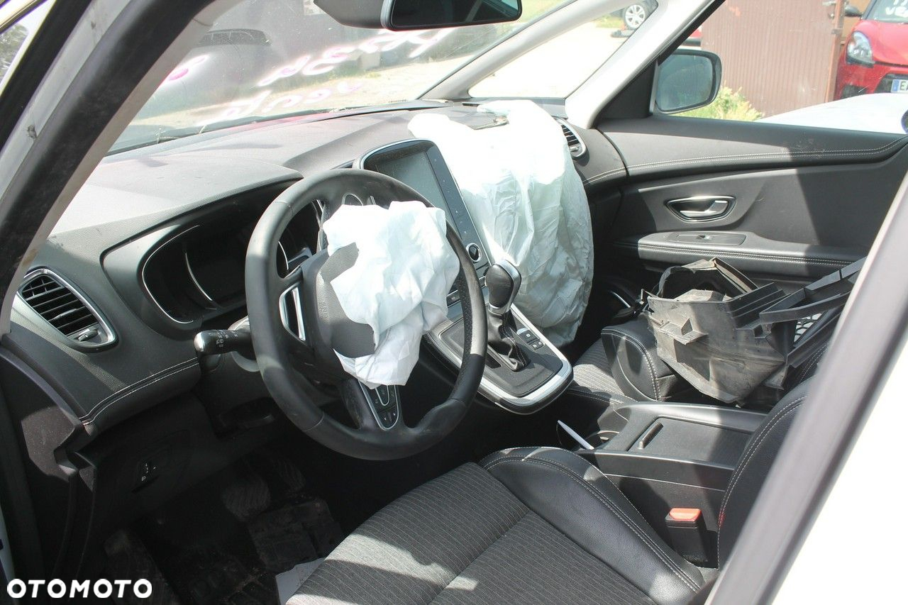 Renault Grand Scenic - 5