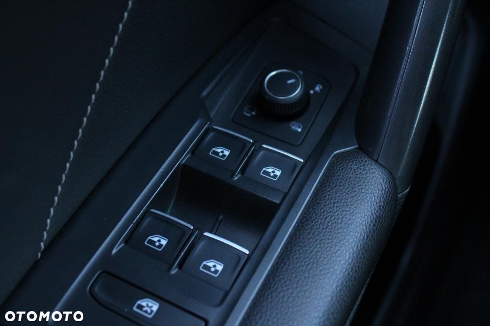 Volkswagen Tiguan Allspace - 17
