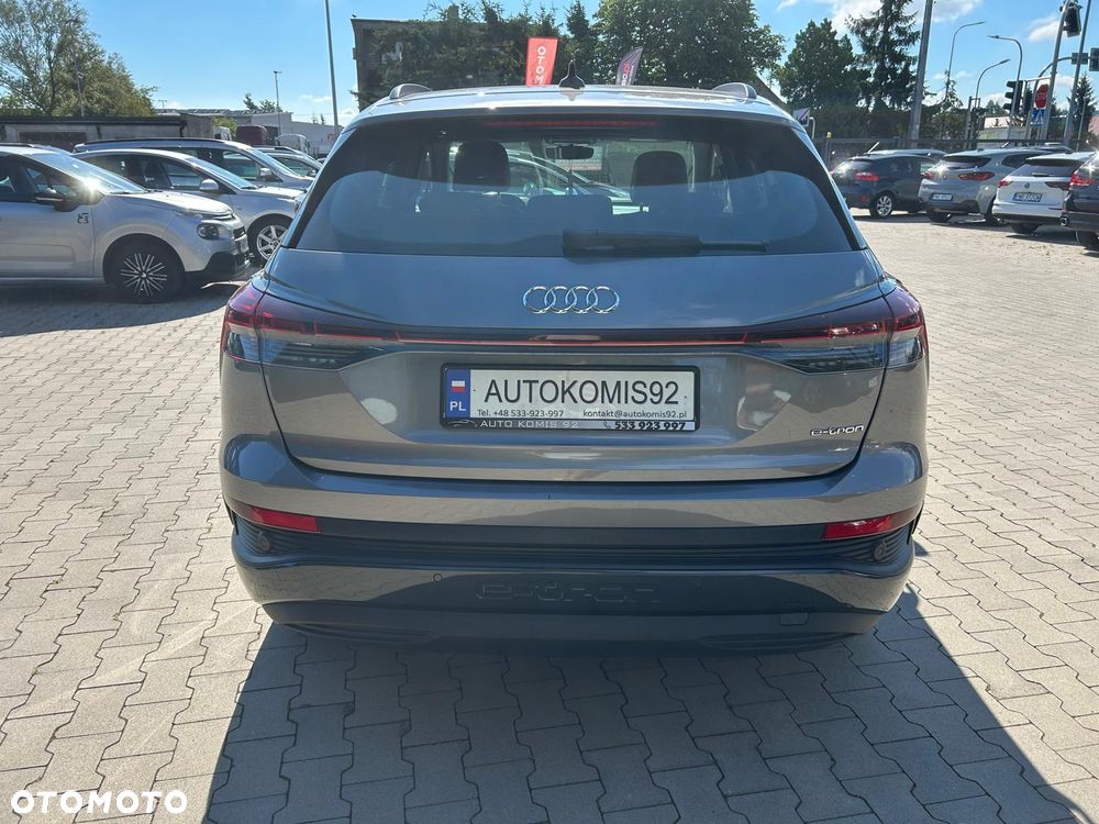 Audi Q4 e-tron - 7