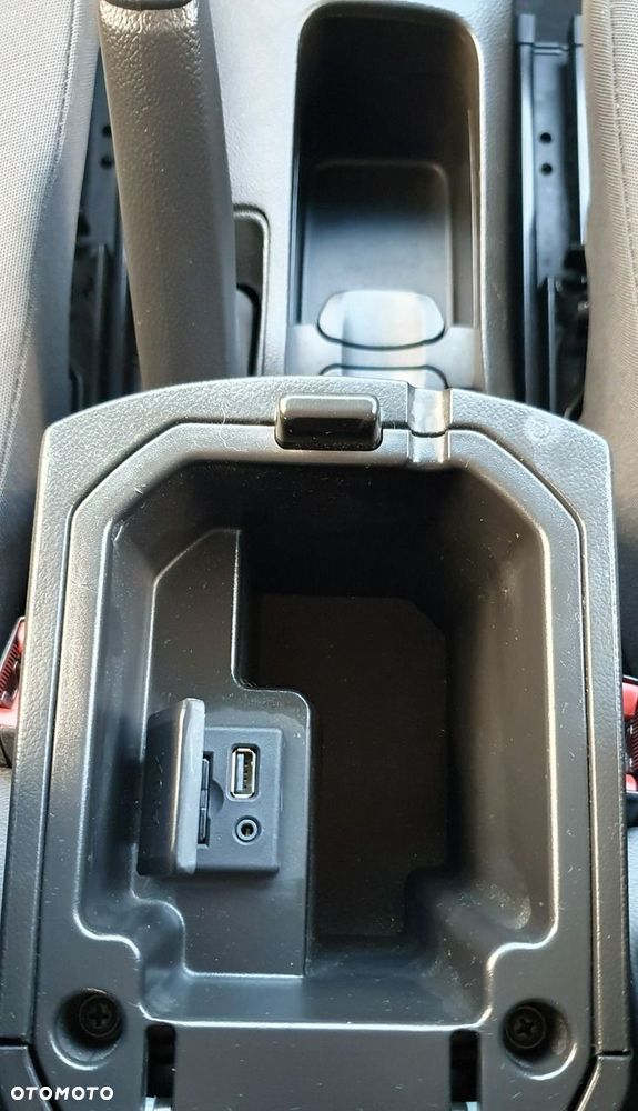 Chevrolet Cruze - 14