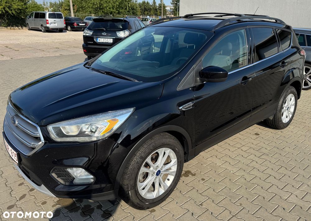 Ford Kuga - 1