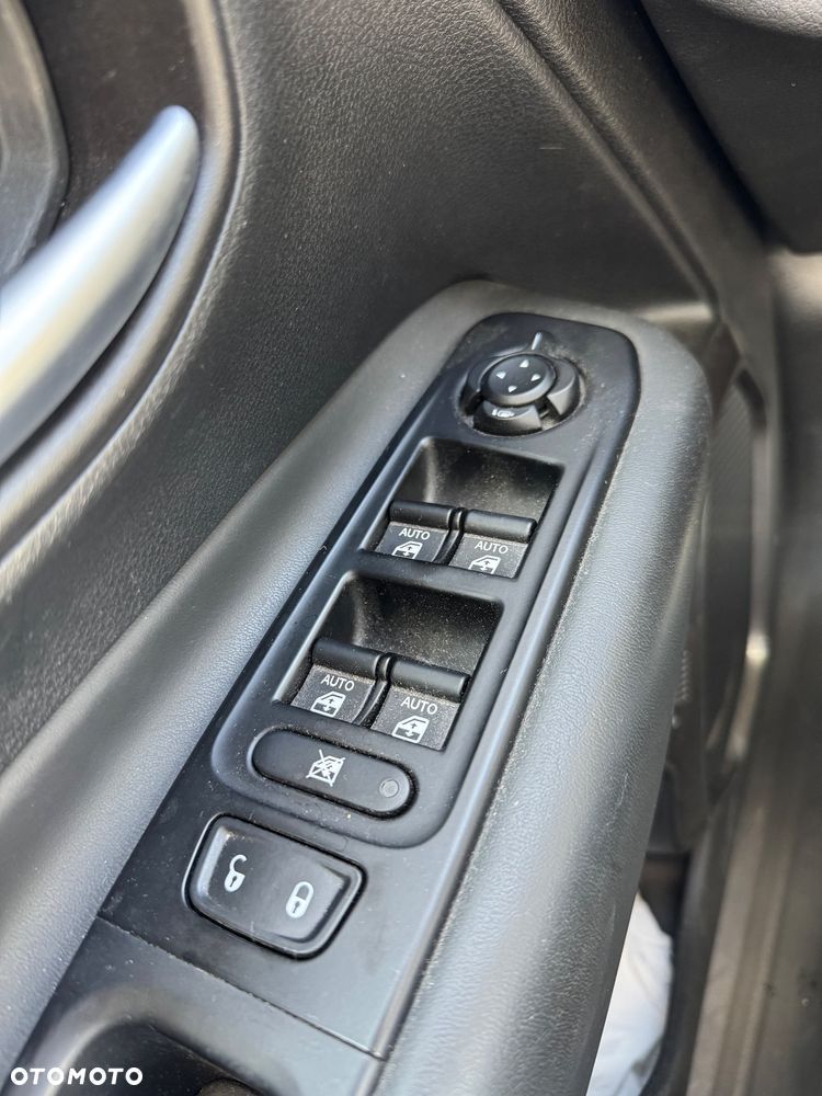 Jeep Renegade - 10