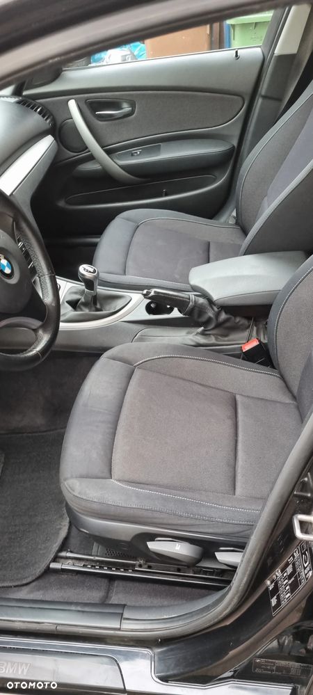 BMW Seria 1 120d - 17