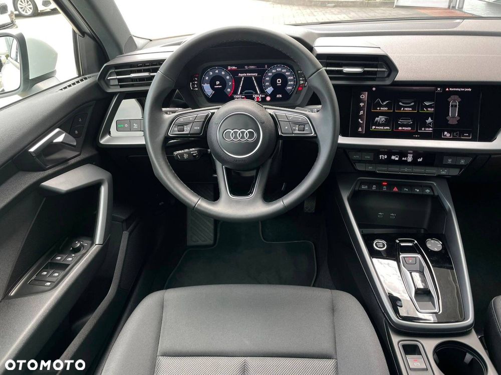 Audi A3 Sportback - 16