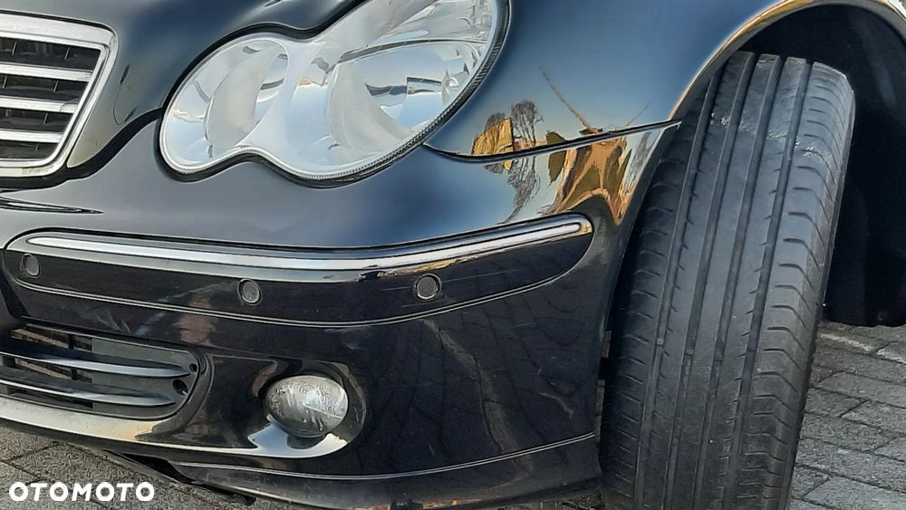 Mercedes-Benz Klasa C 180 Kompressor Avantgarde - 17