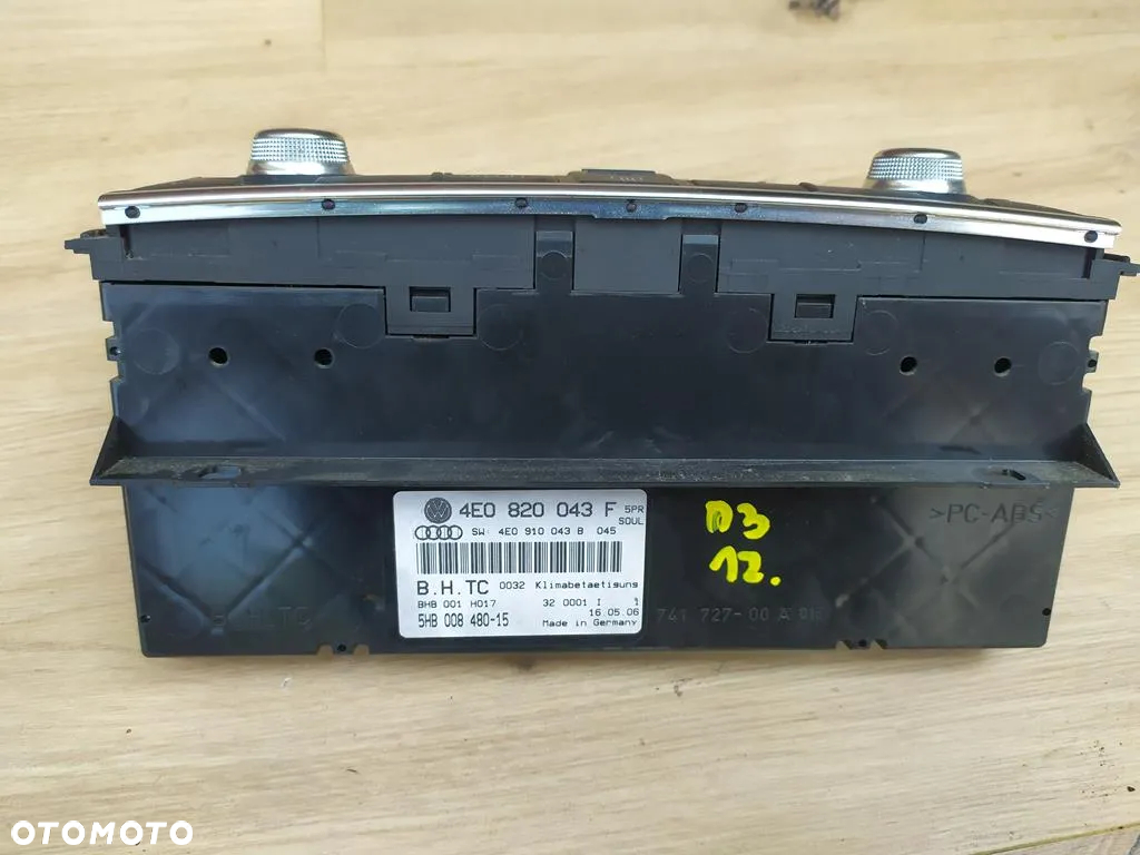 AUDI A8 D3 PANEL KLIMATYZACJI 4E0820043F IDEALNY - 2
