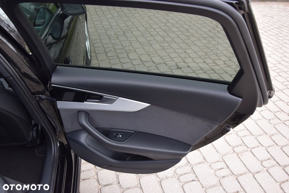 Audi A4 Avant 35 TDI S tronic S line - 31