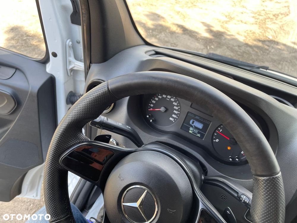 Mercedes-Benz Sprinter W907 2.2 CDI 163 Km Automat 7G-Tronic 2020 ROK Klima Led Hak Najazd 4.60 M Super stan Gotowy do Pracy Bardzo ładny - 13