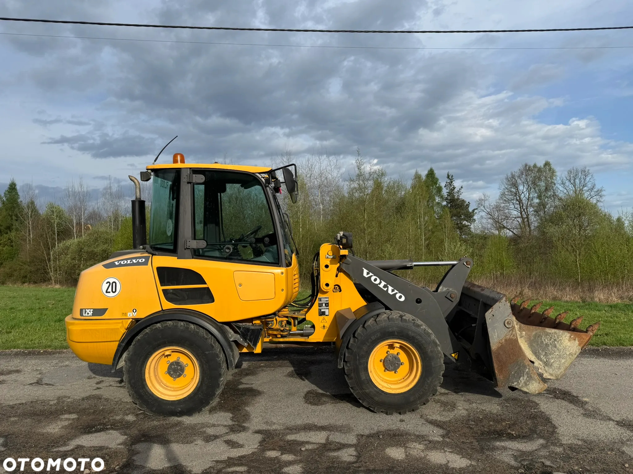 Volvo L25F - 4