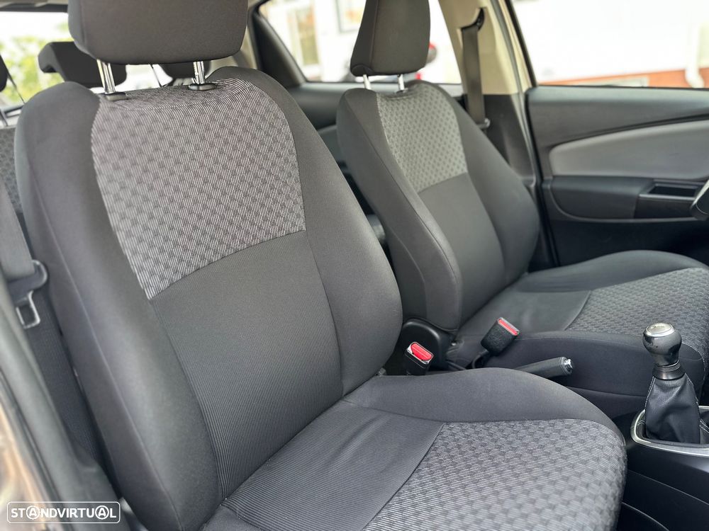 Toyota Yaris 1.0 VVT-i Comfort - 27