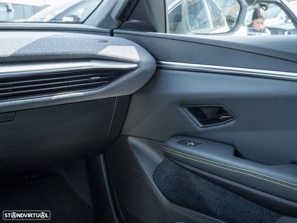 Renault Scénic E-Tech 60 kWh Techno - 29