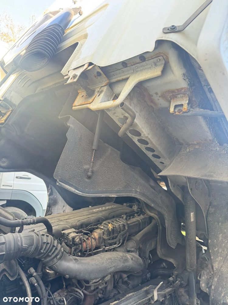 DAF CF 370 FA *048* - 9