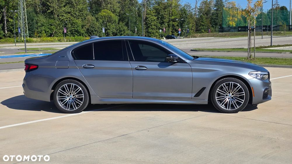 BMW Seria 5 530e iPerformance M Sport sport - 37