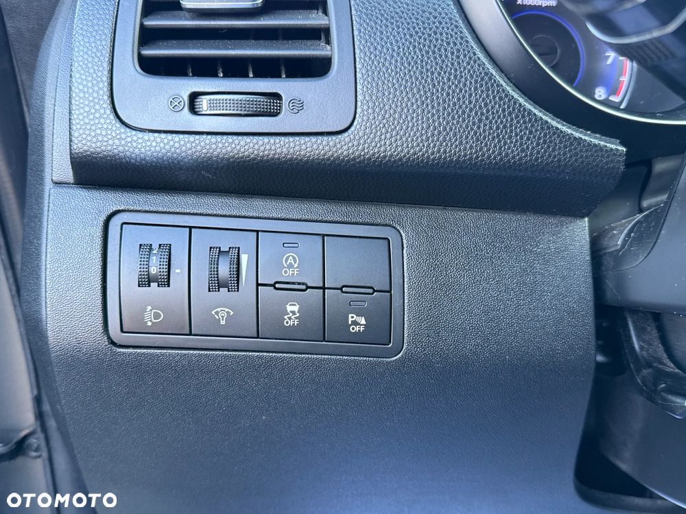 Hyundai ix20 1.6 BlueDrive Comfort - 12