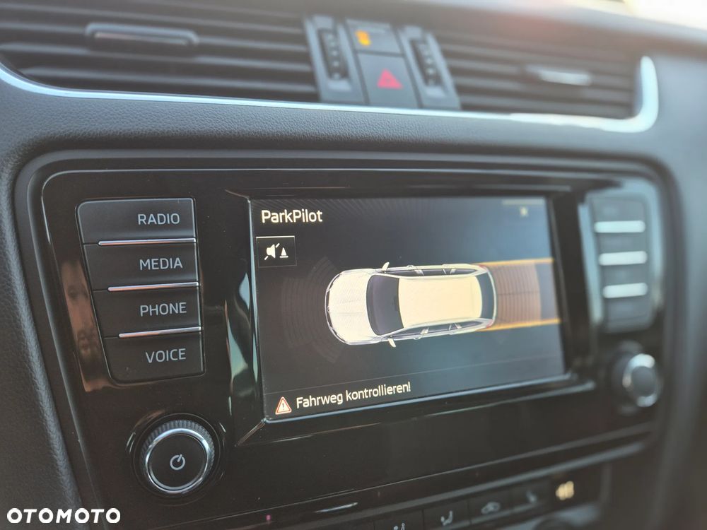 Skoda Octavia 2.0 TDI (Green tec) DSG Ambition - 8