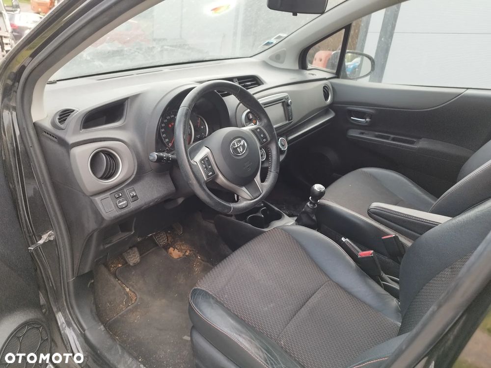 Toyota Yaris 1.33 VVT-i Sol - 10