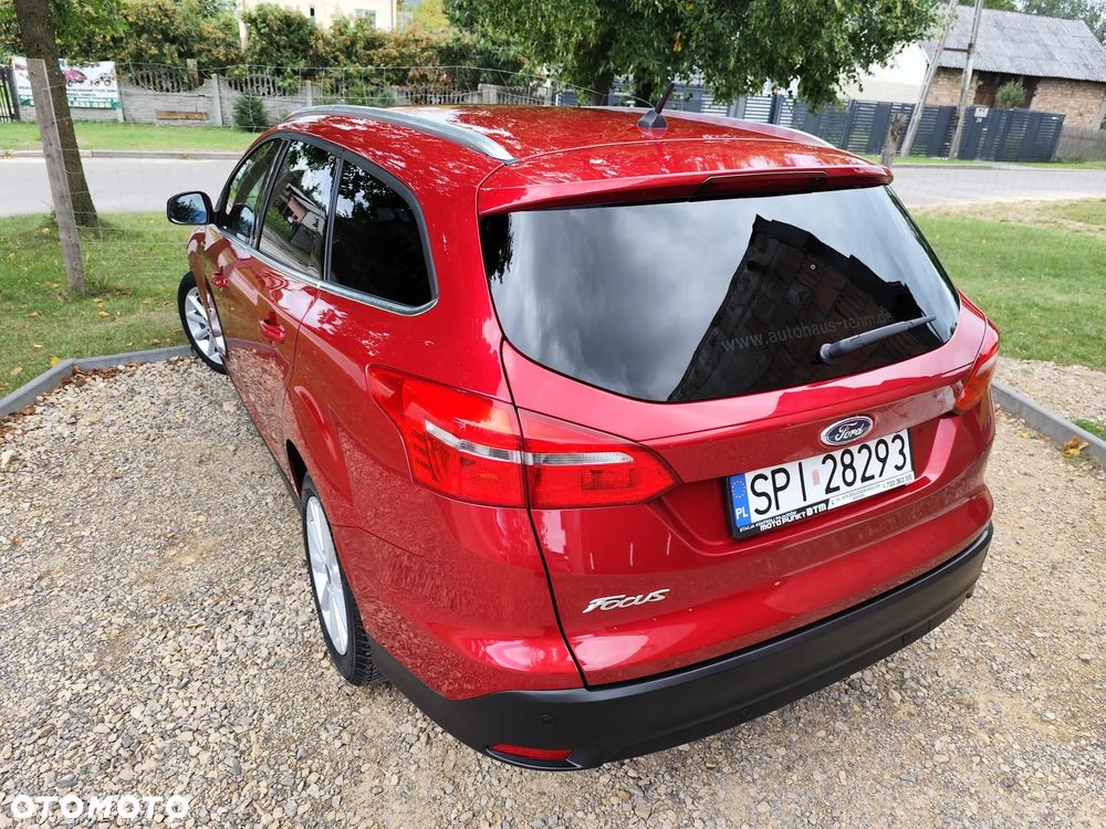 Ford Focus Turnier 1.5 EcoBlue Start-Stopp-System TITANIUM - 4