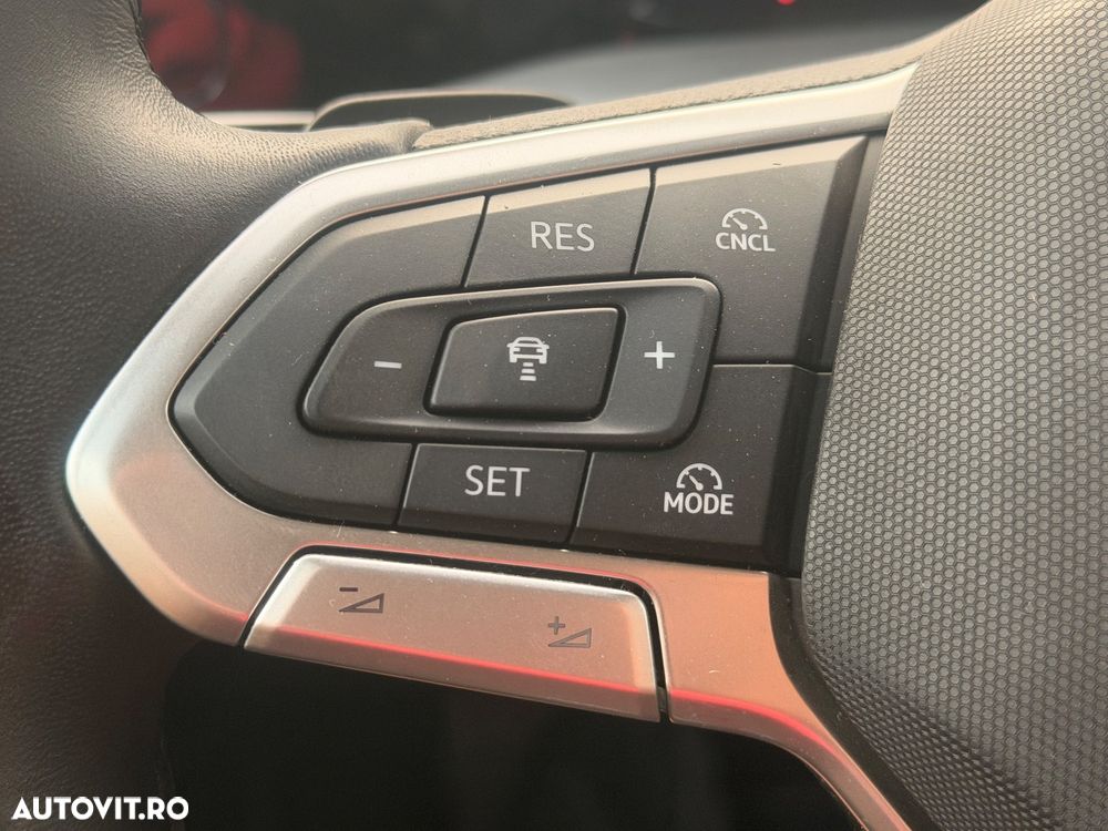VOLKSWAGEN Golf 2024 — imagine 23